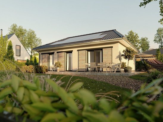 Kompakter Wohntraum im Bungalow 78 Der Bungalow 78 von außen mit Eingangsbereich – funktional, barrierefrei und ideal für Paare oder kleine Familien