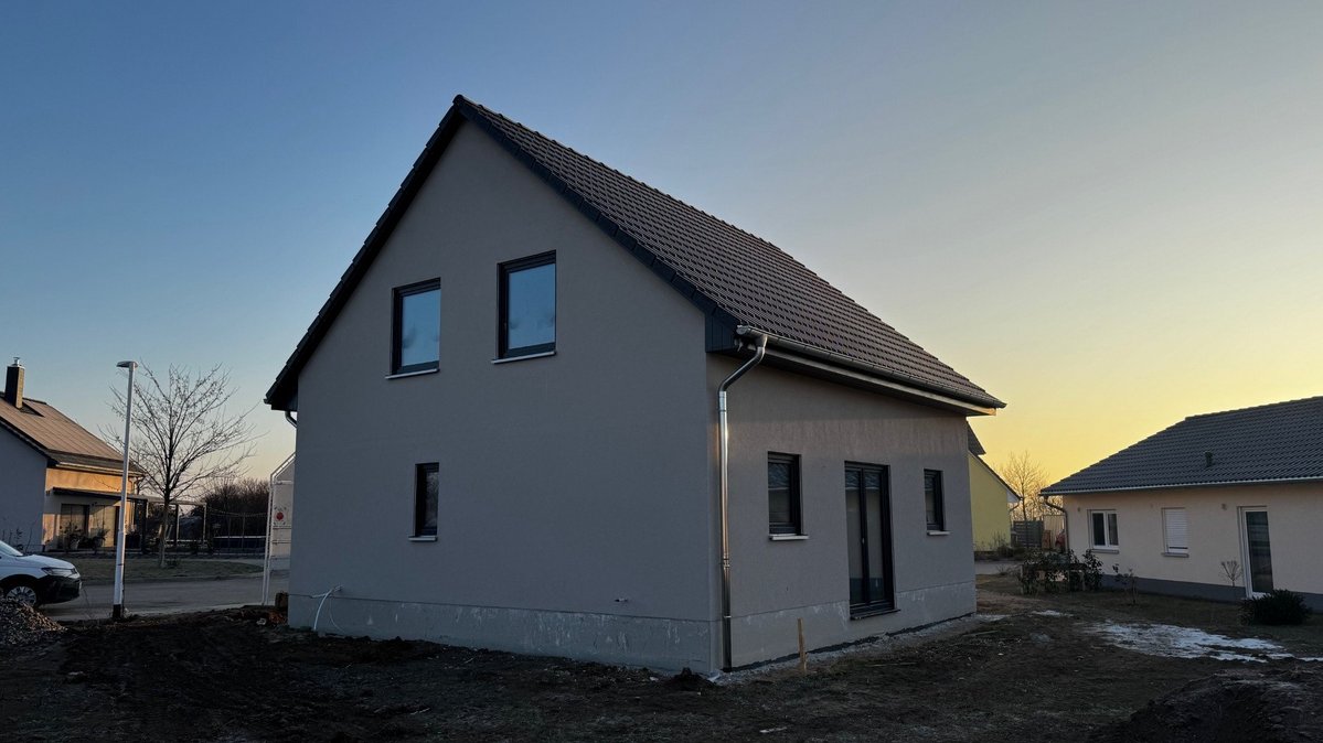 Einfamilienhaus-Massivhaus